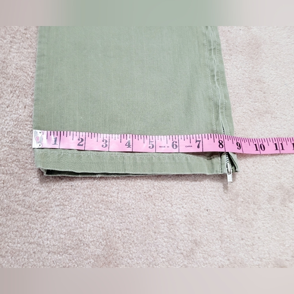 Old Navy Cargo Pants Women’s Size 8 Olive Green 100% Cotton Utility Ankle Zip - Picture 10 of 14